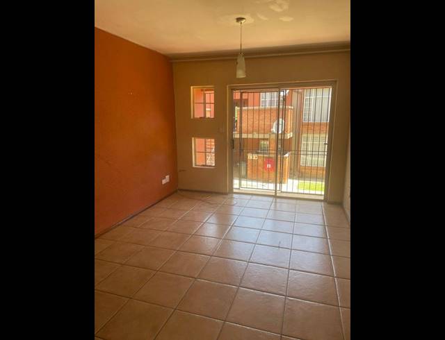 2 BEDROOM APARTMENT FOR SALE IN LASER PARK